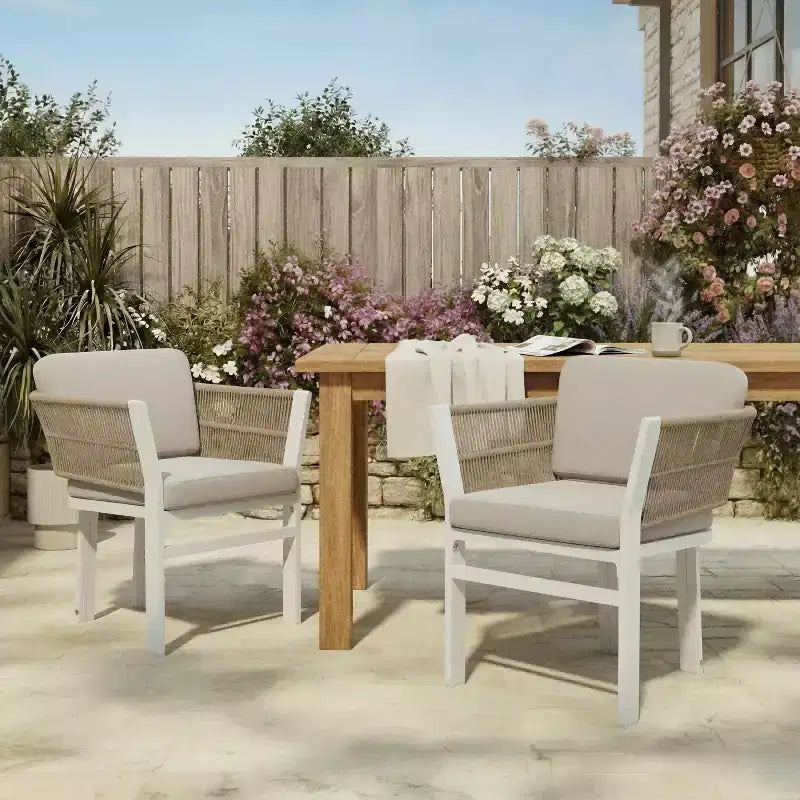 Lot de 2 chaises d'extérieur en aluminium avec accent en rotin et coussins résistants aux intempéries