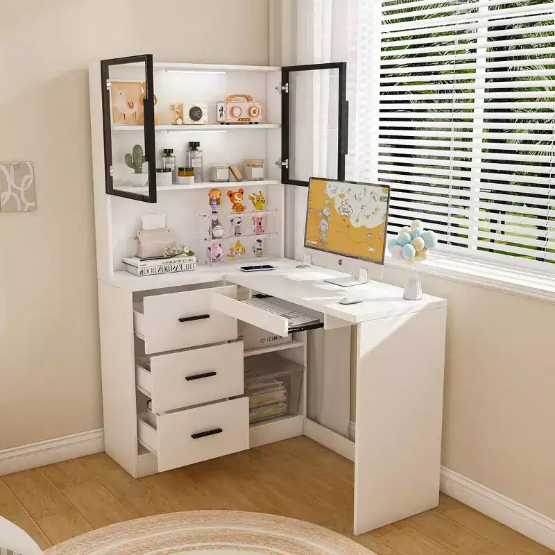Bureau informatique avec meuble vitré et éclairage LED intégré, bureau d'angle en L, doté de ports de chargement USB et d'un tiroir pour clavier, blanc