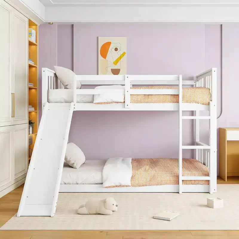 Lit superposé bas en bois jumeau sur jumeau avec toboggan réversible pour enfants